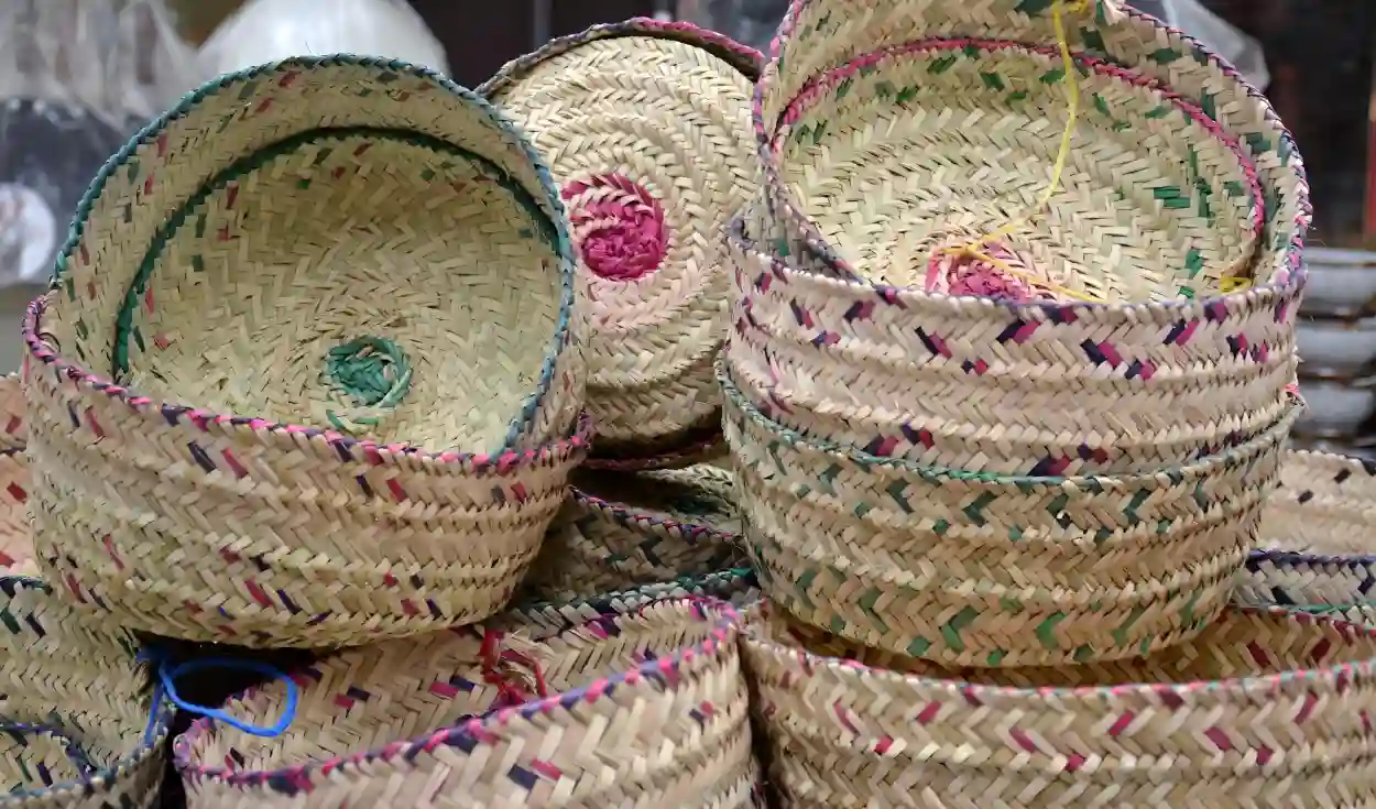 صناعة السعف تزين تراث نجران