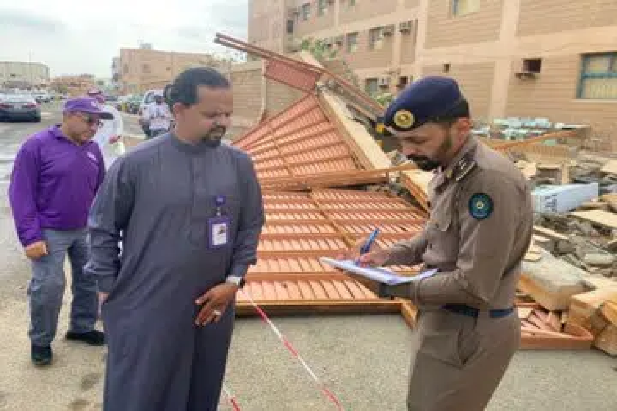 لجنة حصر أضرار الأمطار في ينبع.