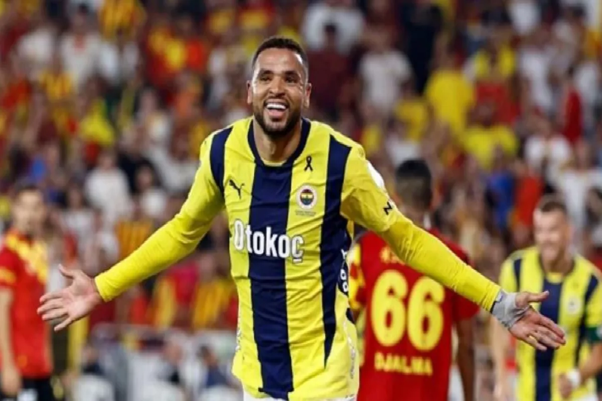 يوسف النصيري.