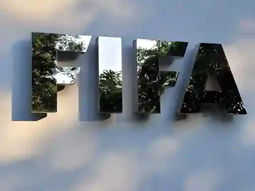 فيفا يعلن حكام كأس العرب