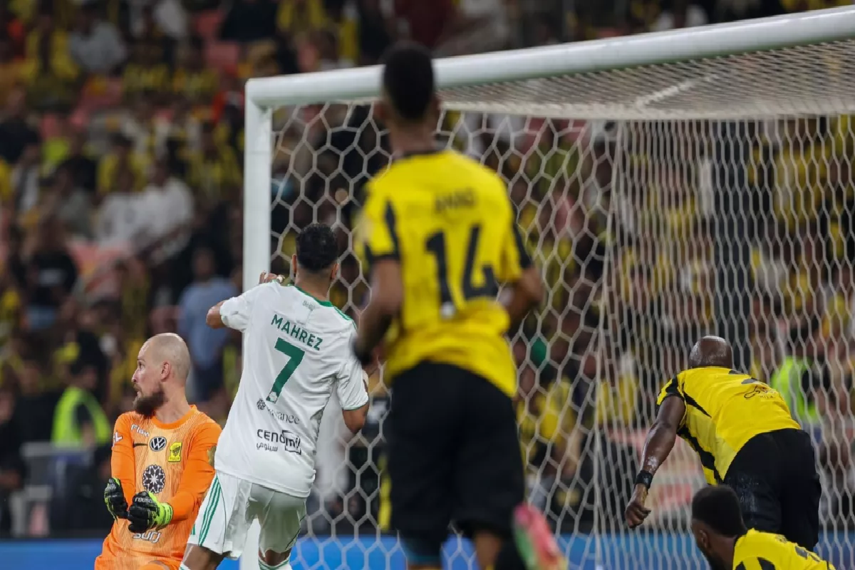 الأهلي والاتحاد.