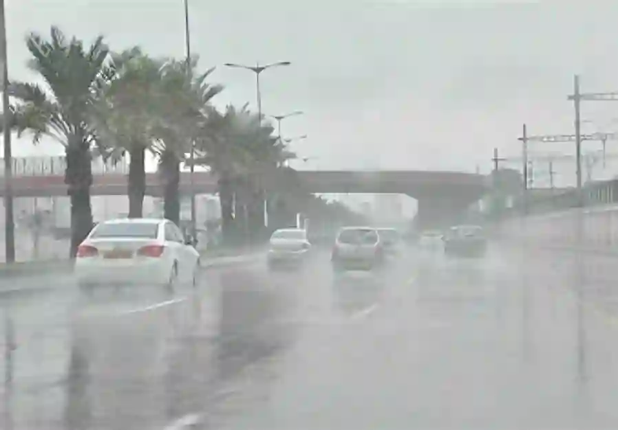 أمطار غزيرة تضرب مناطق المملكة