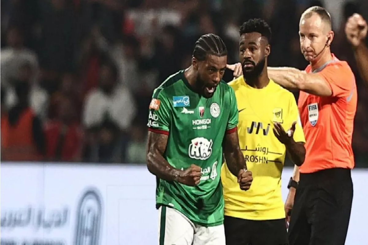 الهولندي جورجينيو فينالدوم.