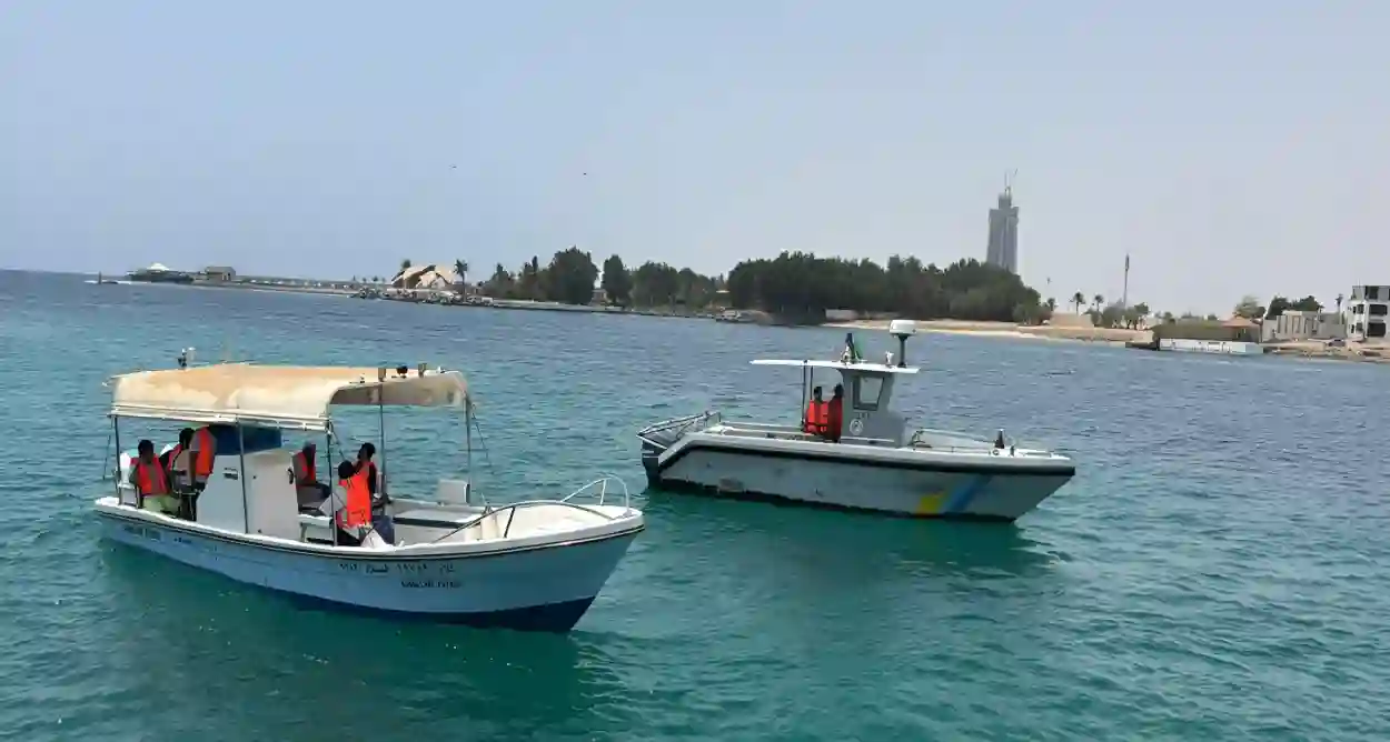 حرس الحدود ينقذ 8 مواطنين
