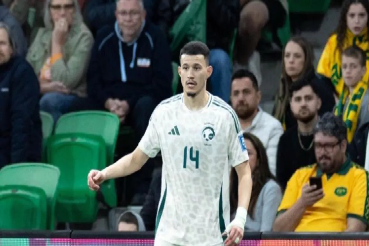 مهاجم الهلال عبدالله الحمدان.