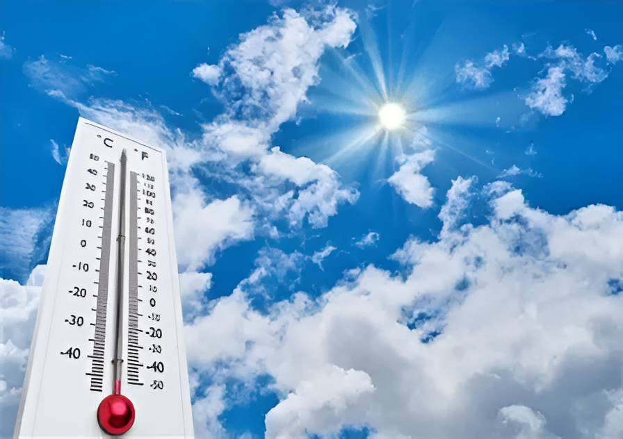 طقس الأحد: رياح وأتربة وغبار