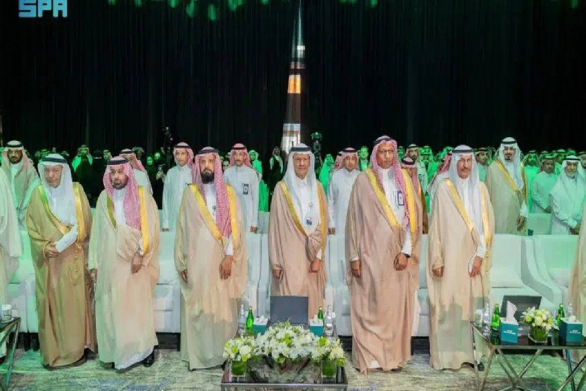 الأمير عبدالعزيز بن سلمان بن عبدالعزيز.